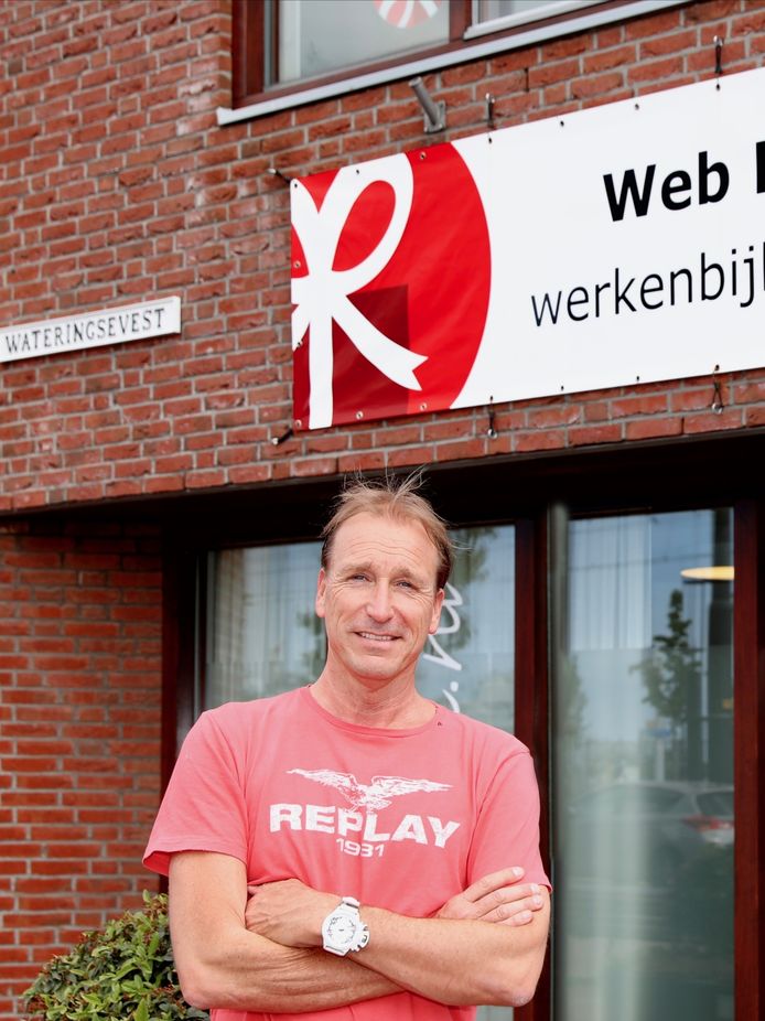 Rob den Breejen is samen met zijn compagnon de grondlegger van Lootjestrekken.nl. De website trok dit jaar al 15 miljoen bezoekers.