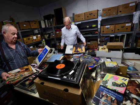 Experiment Rooise boeken- en platenbeurs: veiling van oud vinyl