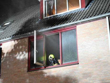 Bankstel vliegt in brand: flinke schade aan woning in Breda 