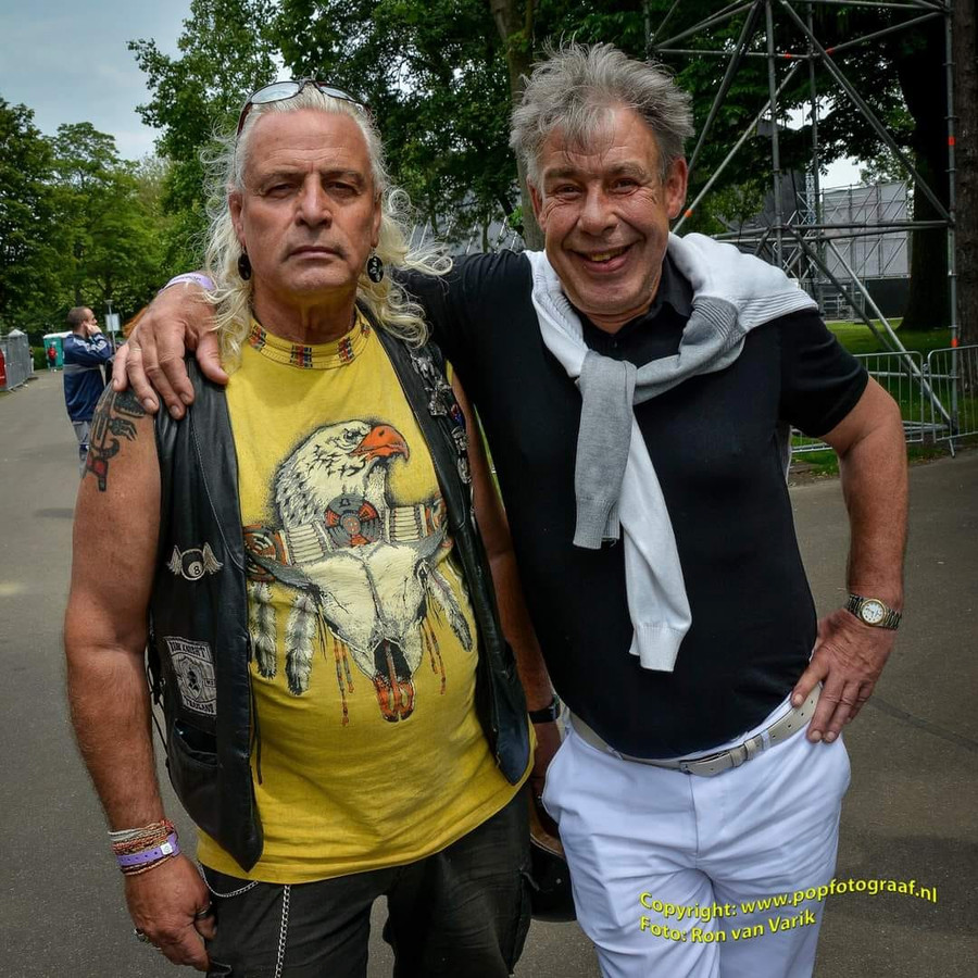 Menig Haags feest werd op z’n kop gezet als Nico en Cary in pak de