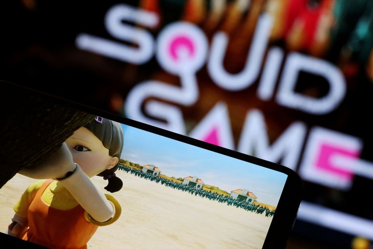 De Netflixserie Squid Game op een mobiele telefoon. Beeld Reuters