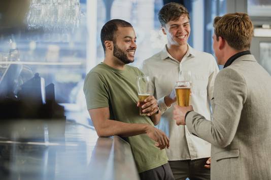 Door een tijdje niet te drinken kan je nadenken over bij welke gelegenheden je allemaal alcohol drinkt.