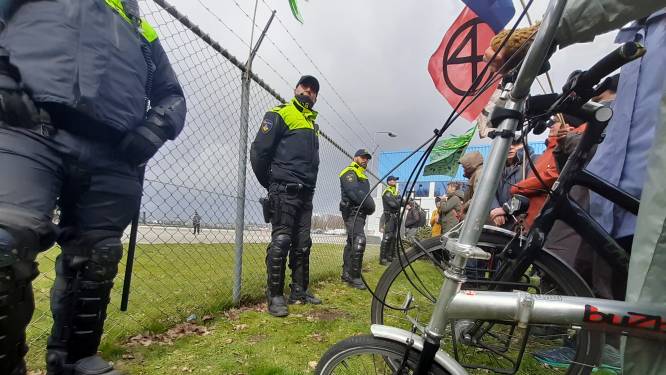 Brieven Ι Vliegveld weg, nieuwe woonwijk ervoor terugΙ Lentekriebels: waar maken jullie je druk over Ι Slimste regio met een datalek