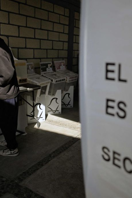 Nouvel assassinat d’un candidat aux élections locales au Mexique, deux personnes tuées près de bureaux de vote