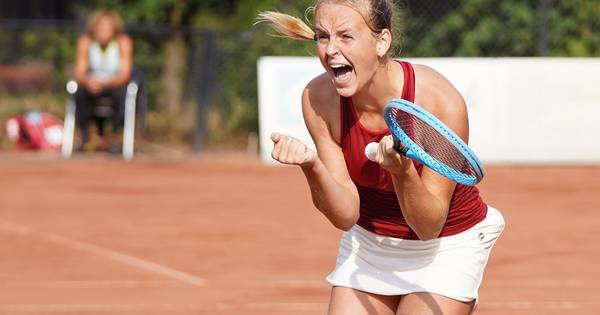 Elysia Pool uit Meppel pakt nationale tennistitel onder achttien jaar - De Stentor