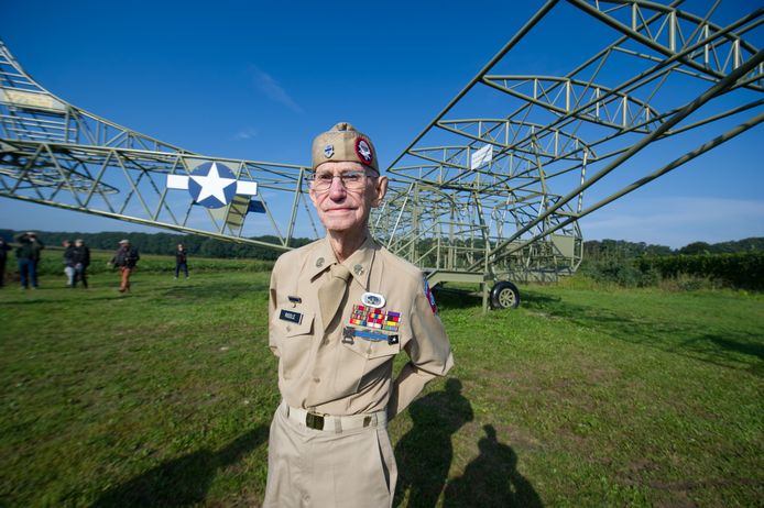 Market Garden-veteraan Clinton Riddle (98) overleden | Berg en Dal ...