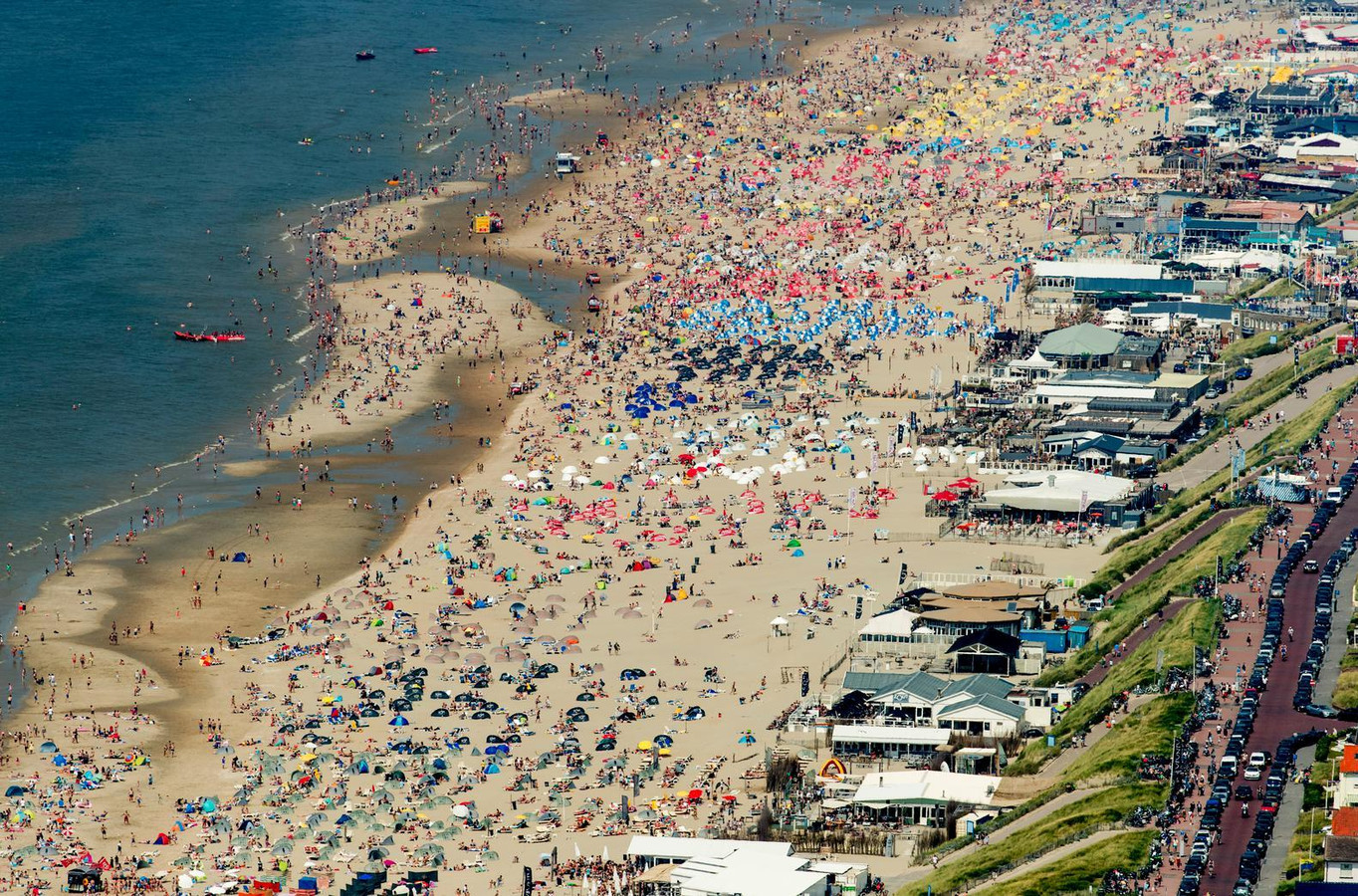 Na het weekend mogelijk weer zomers weer Foto AD.nl
