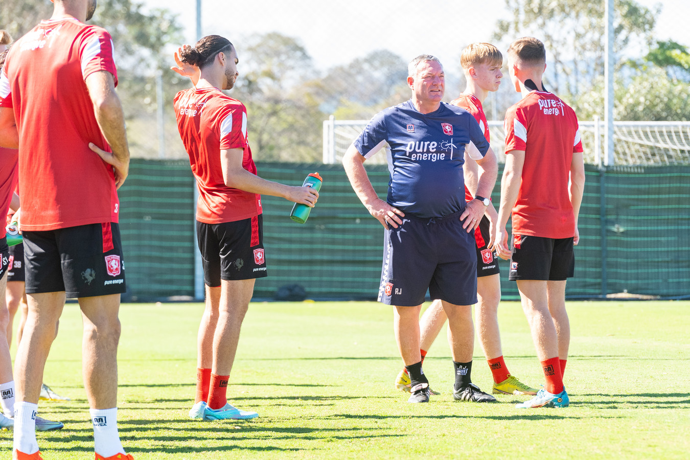 ron-jans-gunt-zerrouki-een-transfer-maar-pas-in-de-zomer-foto
