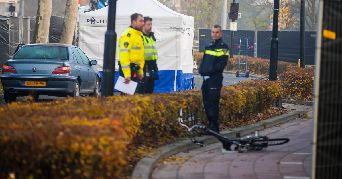 Fietser komt om het leven bij ongeluk met auto - AD.