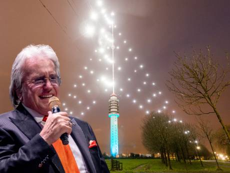Lee Towers gaat megakerstboom ontsteken: ‘Eerst die Lee Towers openen en nu dit, geweldig!’