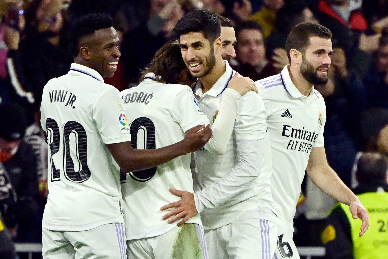Marco Asensio (m) is de gevierde man bij Real Madrid.