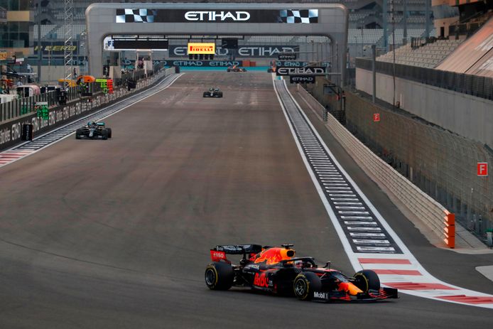 Dernir Grand Prix et deuxième victoire de la saison pour Max Verstappen.