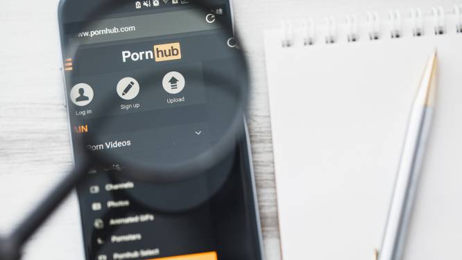 Vrouwen slepen pornosite Pornhub voor rechter vanwege video's met seksueel misbruik