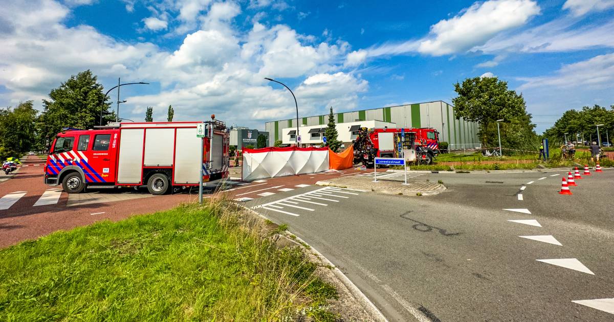 Vrouw overleden bij ongeluk met vrachtwagen in Harderwijk.