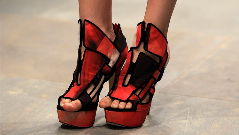 Schoenen te sales klein bij tenen
