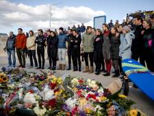Of het nu vissersmannen zijn die niet terugkomen na te zijn uitgevaren of surfers, het dorp rouwt met elkaar