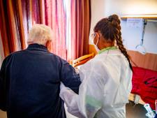 Wijkverplegers ongerust omdat cliënten coronaregels steeds minder naleven
