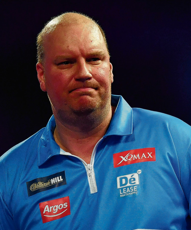 Der 48 Jahre alte 198 cm große Vincent van der Voort im 2024 Foto