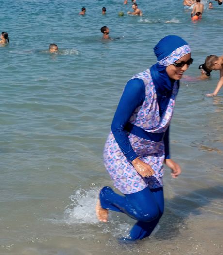 La polémique sur le burkini relancée en France: Grenoble veut l’autoriser dans les piscines publiques