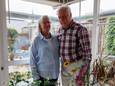 Diny en Herman Smits zijn een groot deel van het jaar bij hun kinderen in Amerika, maar tijdens hun 65-jarig huwelijksfeest waren ze thuis in De Lutte.