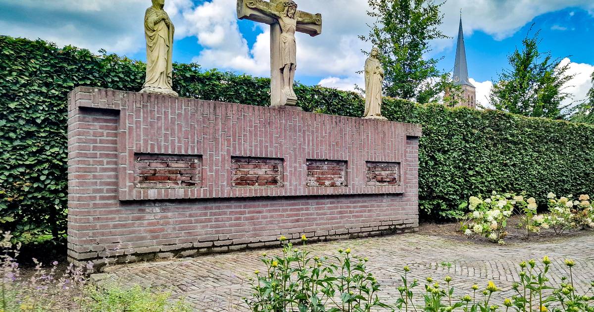 Koperen platen van gehavend Diessens monument worden vervangen, niet zeker of dat van hetzelfde mate