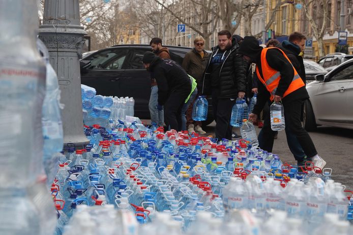 Een verzamelplaats voor water in Odessa.