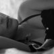 Natalie Portman en haar hoogzwangere buik spelen de hoofdrol in nieuwe videoclip van James Blake