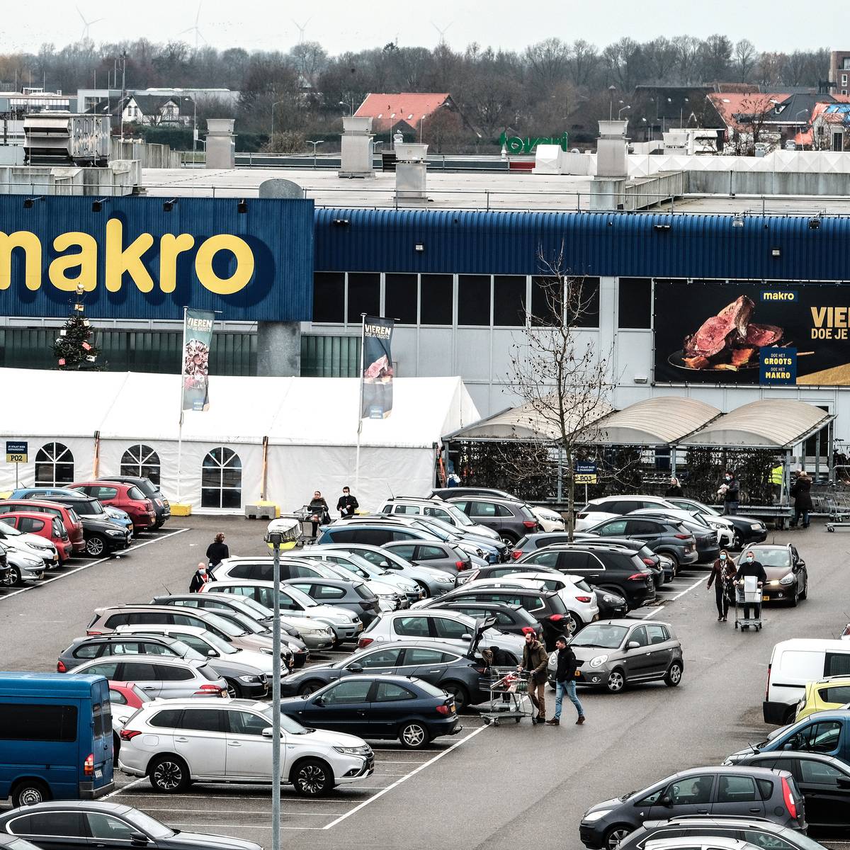 Makro sluit tijdelijk non foodafdeling na felle kritiek Heel verstandig Duiven gelderlander