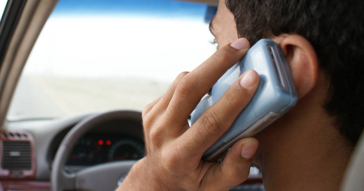 Amerikanen bellen vaker achter stuur dan Europeanen Binnenland AD.nl