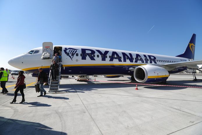 Luchtvaartmaatschappij Ryanair neemt volgens deskundigen een risico met de brief aan stakende werknemers.
