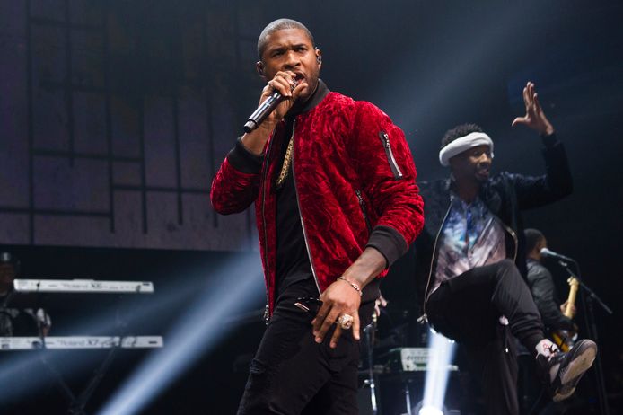 Usher in 2016 in New York.