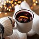 Zó weinig calorieën zitten er in één glas glühwein (en zo maak je het)
