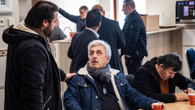 Vermiste Furkan (26) gesprek van de dag in Deventer moskee: ‘Zijn ouders zijn aan het zoeken’