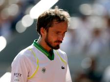 Megastunt op Roland Garros: Daniil Medvedev verliest in eerste ronde van nummer 172 van de wereld