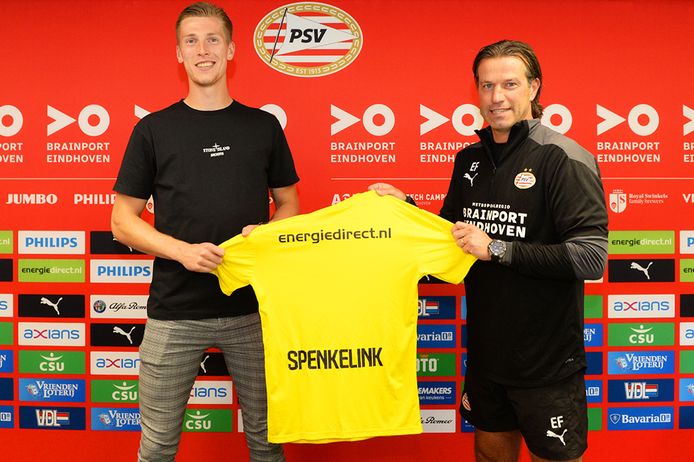 Ernest Faber met een van de keepers van Jong PSV: Mark Spenkelink.