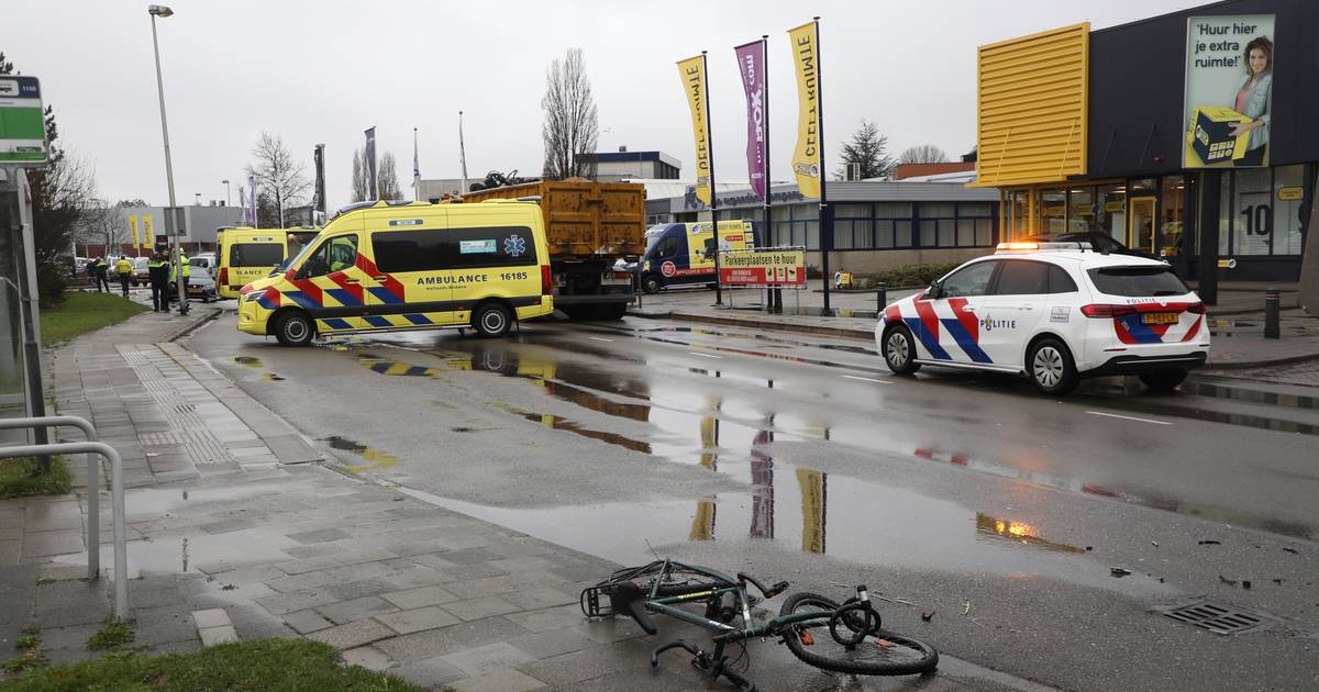 Vrachtwagenchauffeur onder vuur over dood scholier Nino , maar volgens OM is ongeval ook voor hem ‘een nachtmerrie’.