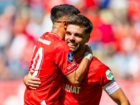 LIVE eredivisie | FC Twente wil uit bij PEC Zwolle voorrondeticket Champions League ophalen