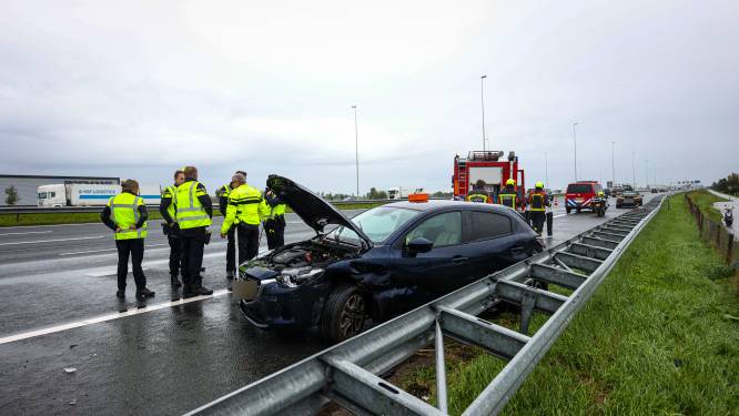 File na ongeluk met drie auto’s op de A12 bij Bodegraven 