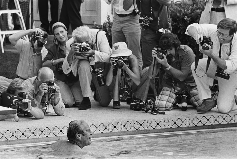 President Gerald Ford in het toentertijd nieuw zwembad. Beeld David Hume Kennerly / Getty