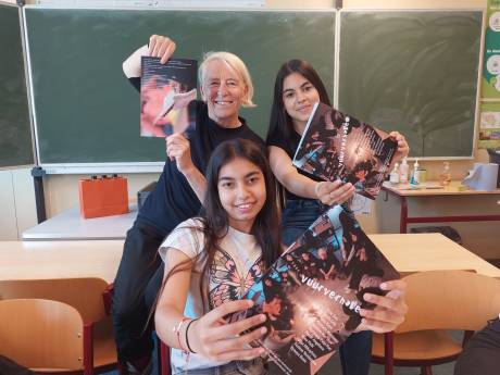 Leerlingen Tectura Groenkouter brengen zélf boek ‘Vuurverhalen’ uit: “Vrouwen uit onze families in de kijker”