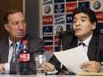 Coach Bilardo mag niet weten dat Maradona dood is: ‘Dit kan hij niet aan’