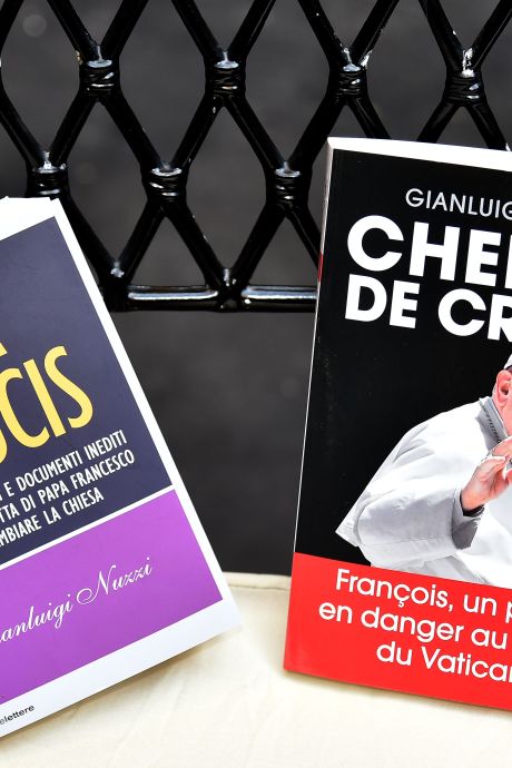 Le Vatican se défend après les révélations choc