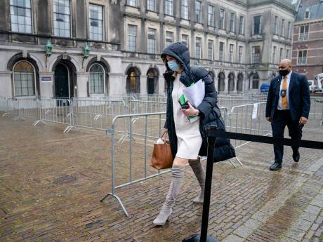 Eén A4-tje en de hele pre-formatie stort in een diepe, diepe chaos