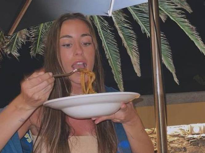 Spaanse influencer smult van spaghetti met eigen kraakbeen: “Geen superkrachten gekregen”