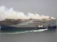 Nederlands ministerie: “Geen aanwijzingen dat brand vrachtschip nog woedt”, maar “brand zou weer kunnen oplaaien”