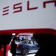 Tesla verder onderuit op Wall Street: aandeel op laagste peil in twee jaar tijd