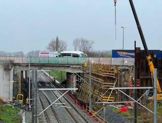 Snelwegbrug en Merestraat opnieuw open voor zomervakantie