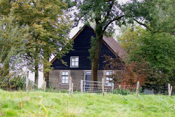 Het incident gebeurde in dit vakantiehuisje in de polder bij Hooge Zwaluwe.