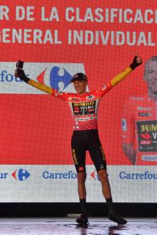 Robert Gesink vereerd na grijpen rode trui: ‘Fantastisch dat de jongens me dit gunnen’