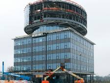 Nieuw Fokkerpand in Papendrecht bereikt de top